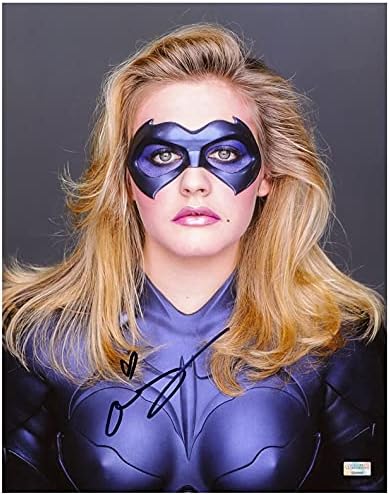 אלישיה סילברסטון חתמה 1997 באטמן ורובין 11 על 14 באטגירל צילום סטודיו